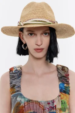 Shop BIMBA Y LOLA Gorro Rafia Natural Marfil