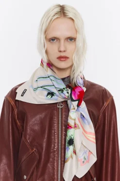 New BIMBA Y LOLA Panuelo Flores Blanco